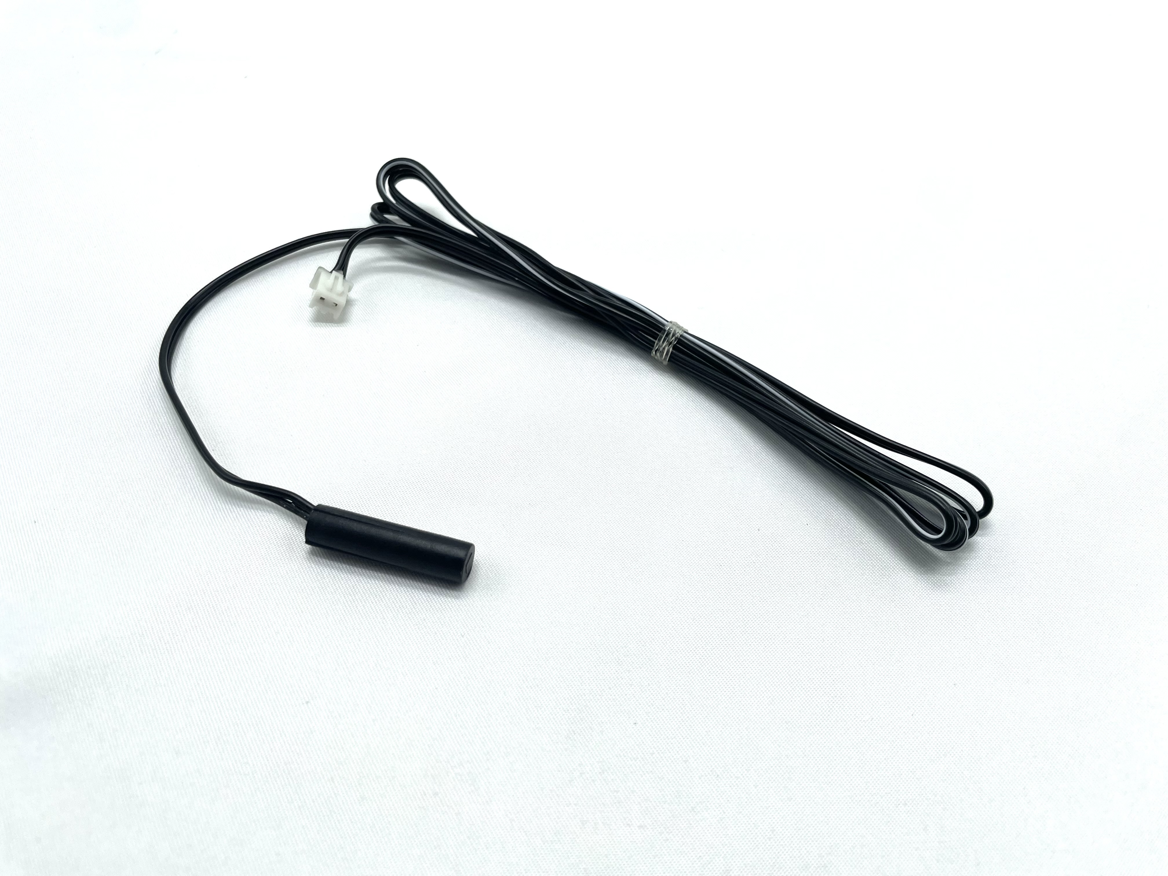 Sole UF63 (Serial Number 563886) Sensor W/Cable 800 m/m Model Number UF63 (Serial Number 563886) Part Number 022485 V1-img-0