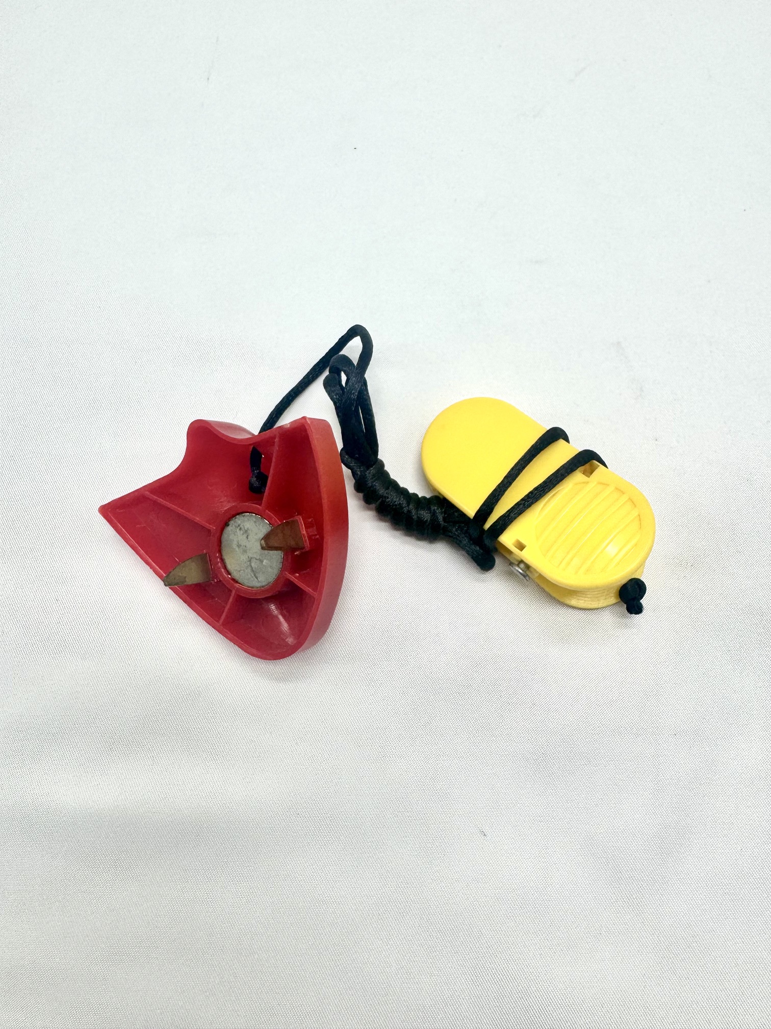 Smooth Safety Key item 675iO/BT-58 for Model 6.75BT (S000OA-002) image 2